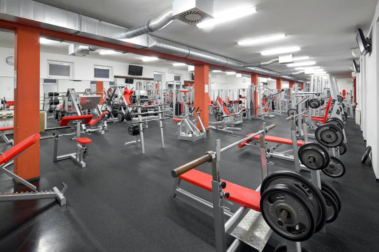 Lipovka Penzion Hodonin Luaran gambar
